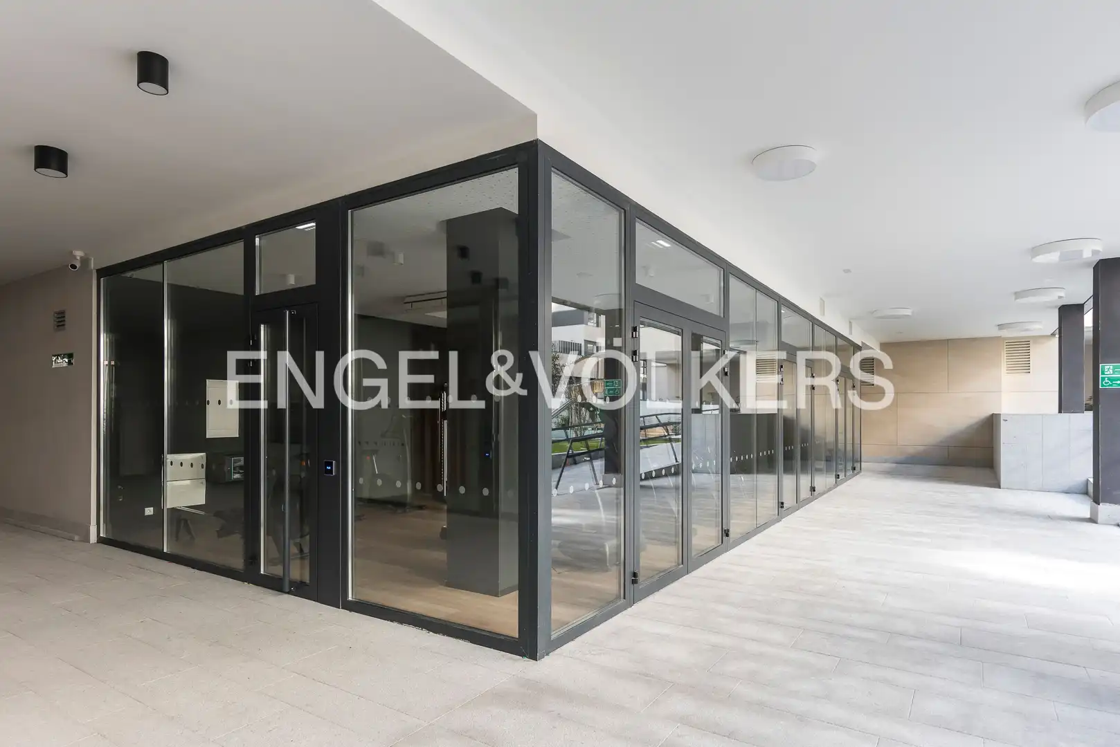 Piso de alquiler en Madrid con Aire acondicionado, Calefacción y Jardín privado