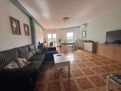 Sala d'estar de Pis en venda en Roquetas de Mar amb Terrassa