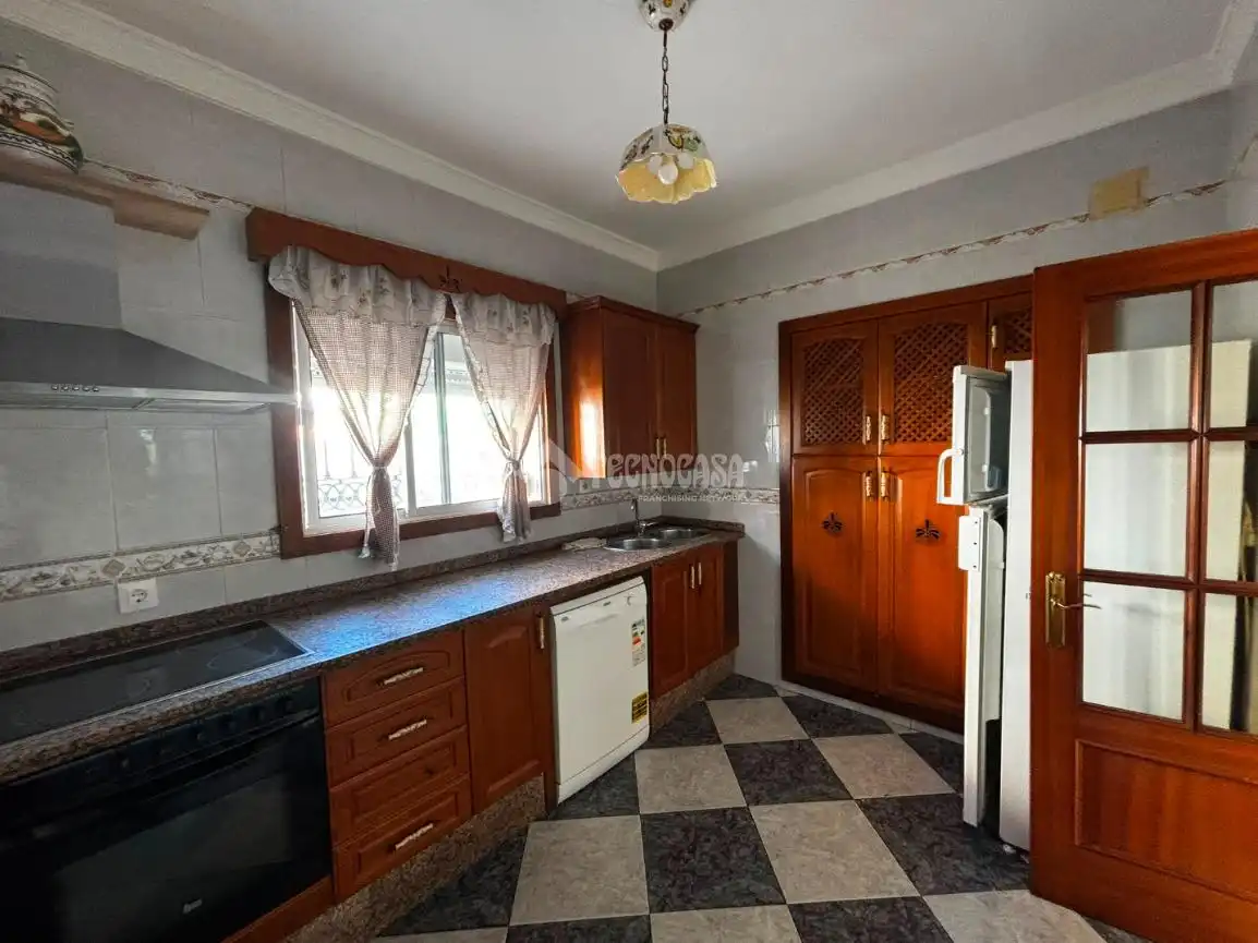 Casa adosada en venta en Pilas