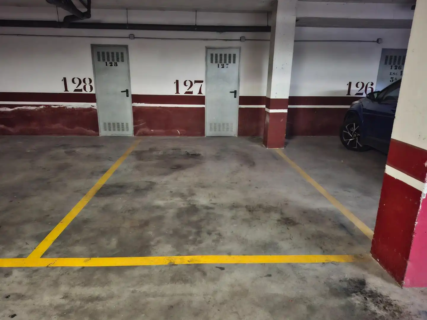 Parking de Piso en venta en Benalmádena con Terraza, Trastero y Balcón