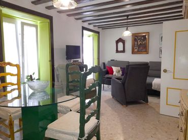 Flat with balcony to rent in Centro Histórico