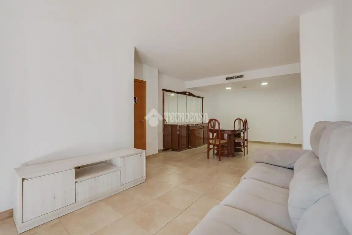 Piso con terraza en venta en Can Mas, imagen 4