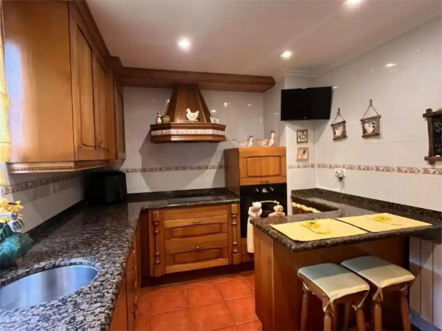 Cuina de Casa o xalet en venda en Piélagos amb Jardí privat, Parquet i Traster