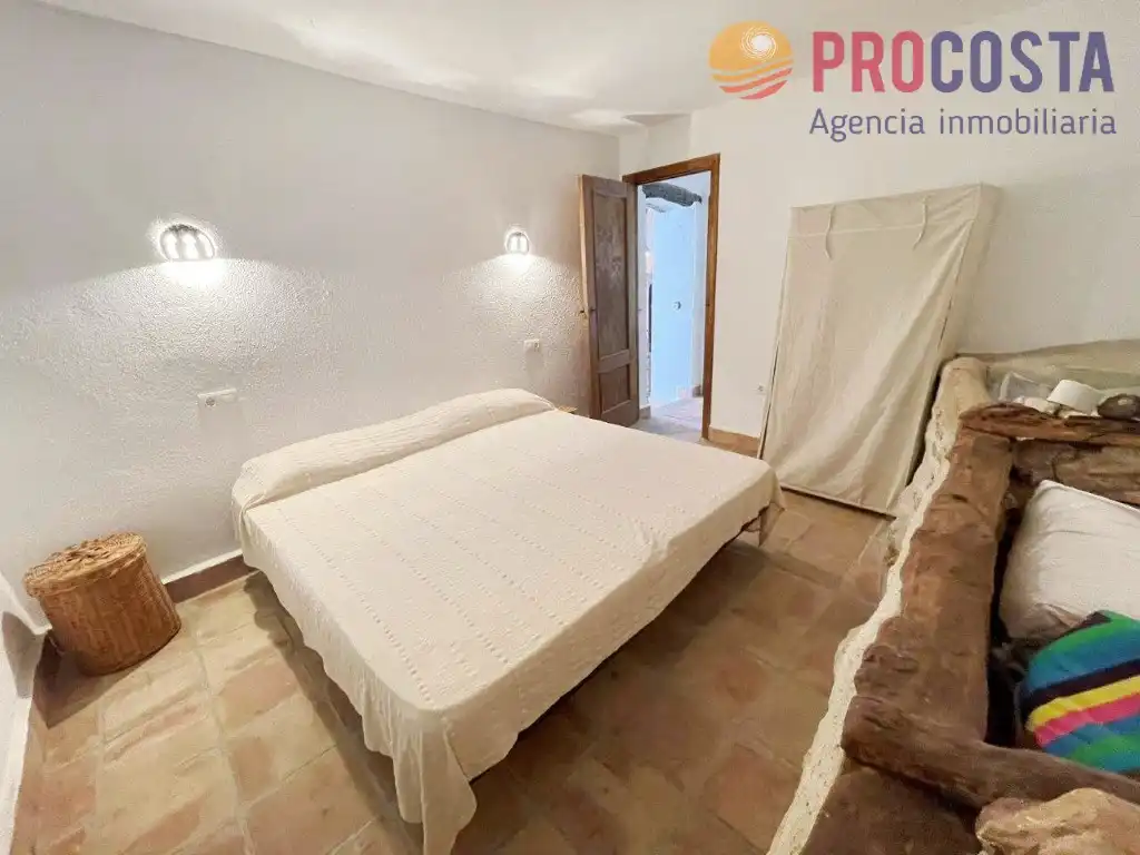 Habitación de Finca rústica en venta en Almuñécar con Jardín privado, Terraza y Piscina