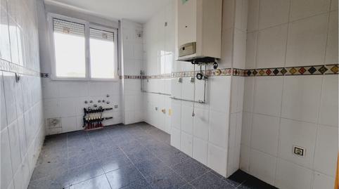 Photo 4 of Flat for sale in Av Viñalta, Allende el Río, Palencia Capital