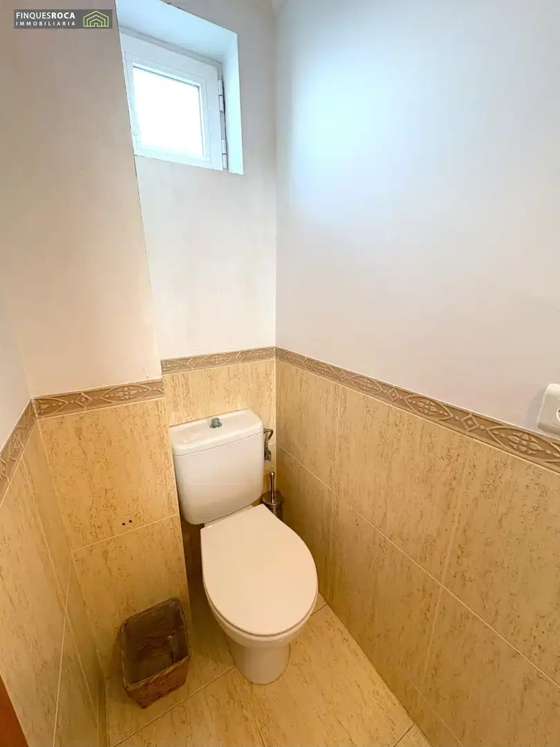 Bany de Casa adosada en venda en La Ràpita amb Aire condicionat, Jardí privat i Terrassa