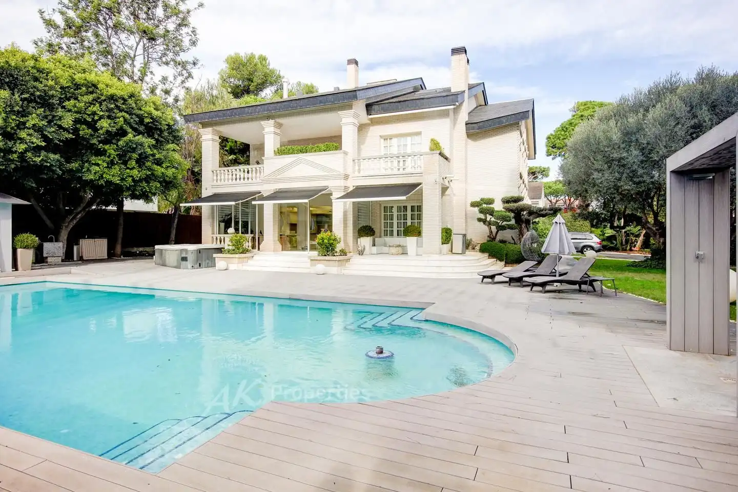 Casa con piscina in vendita a La Pineda