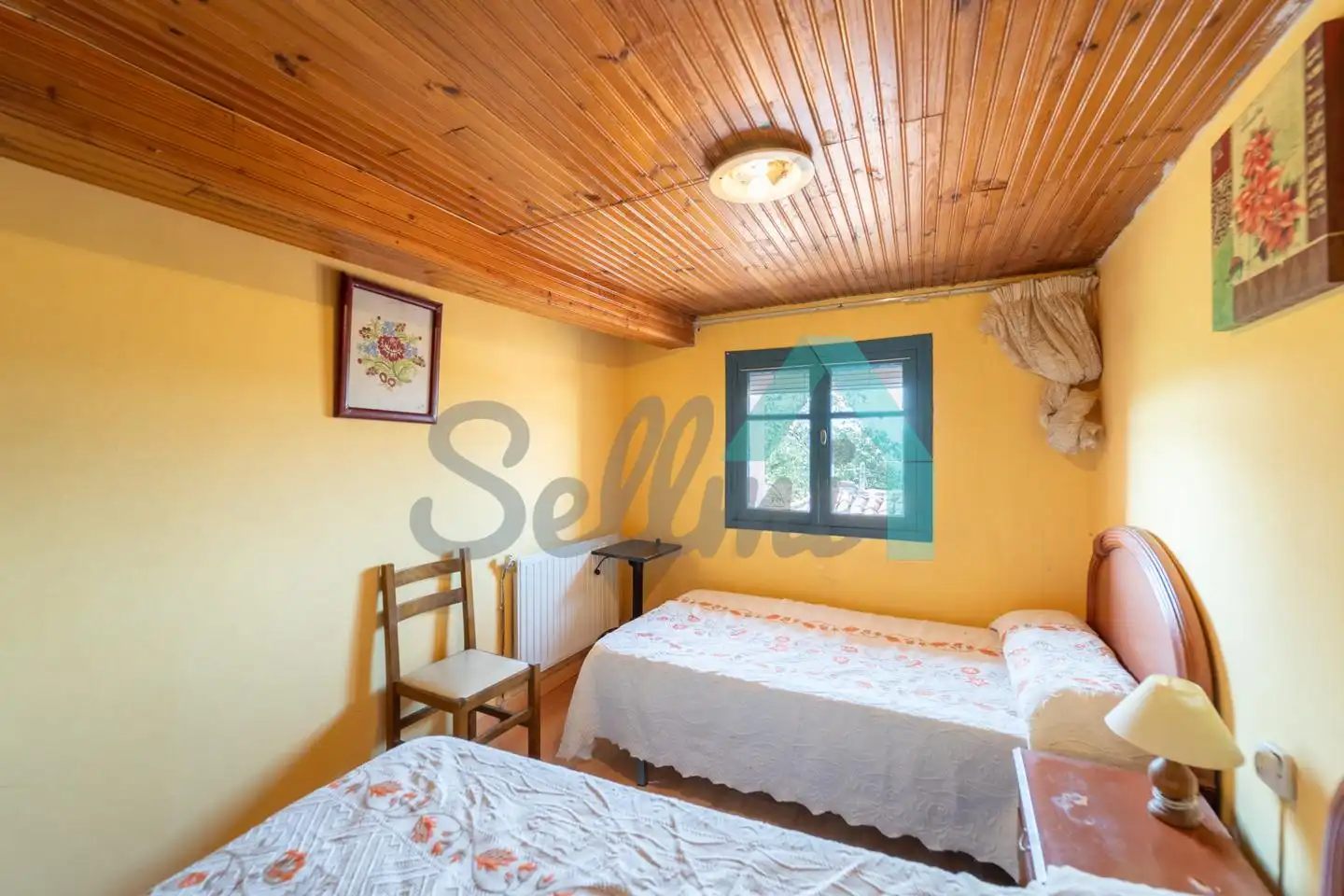 Bedroom of Houses for sale in Parres  with Heating, Private garden and Storage room