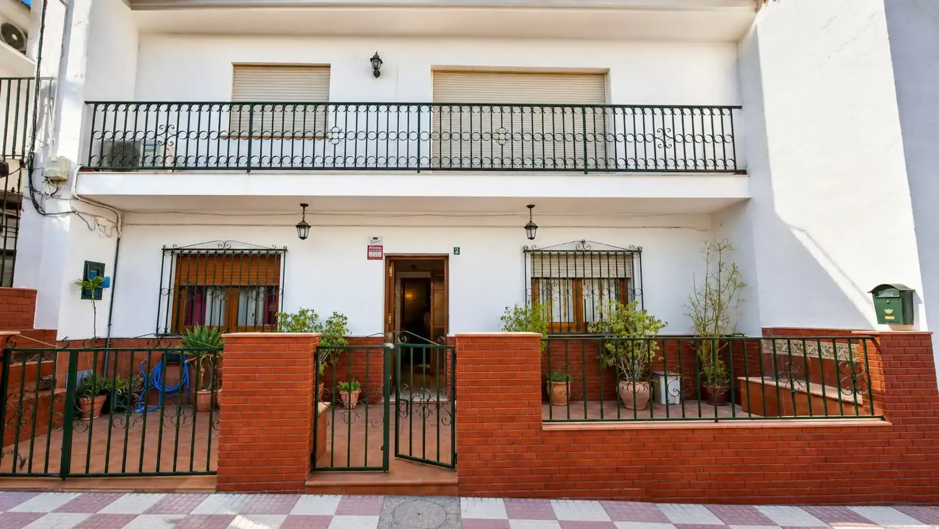 Vista exterior de Casa o chalet en venta en Los Barrios