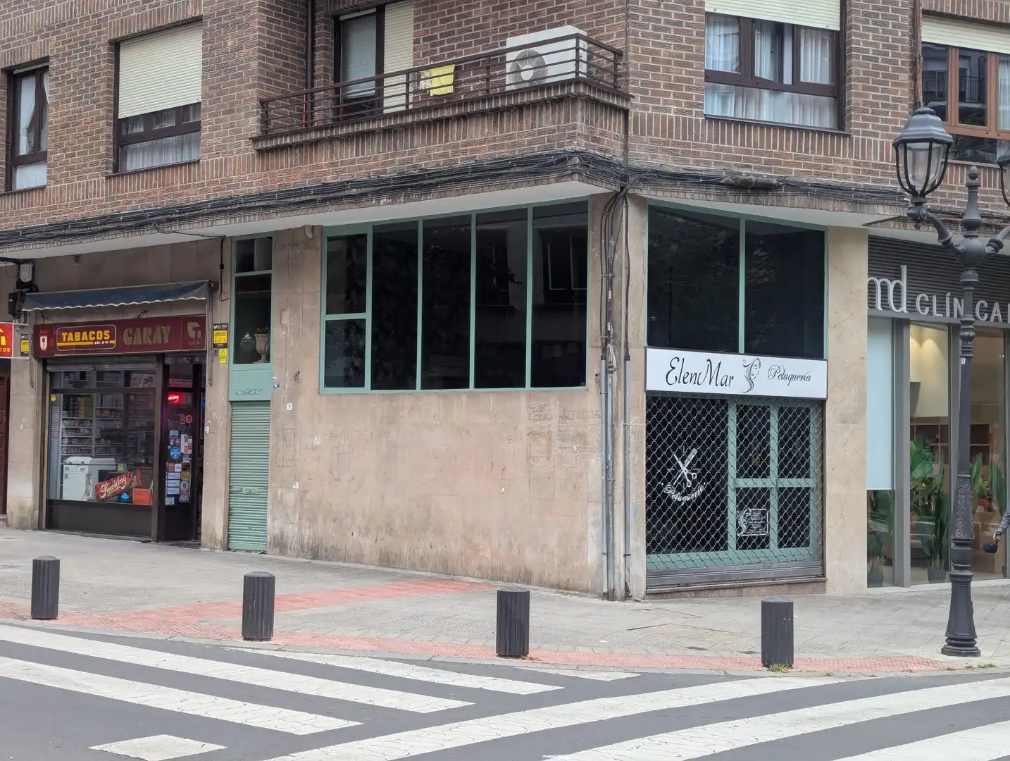 Vista exterior de Local en venda en Bilbao 