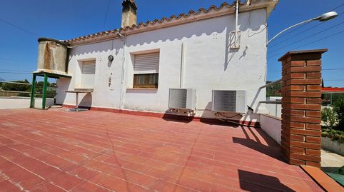 Finca de 6.000 M2, plana y vallada con casa unifamiliar y otros anexos de 262 M2, imatge 2