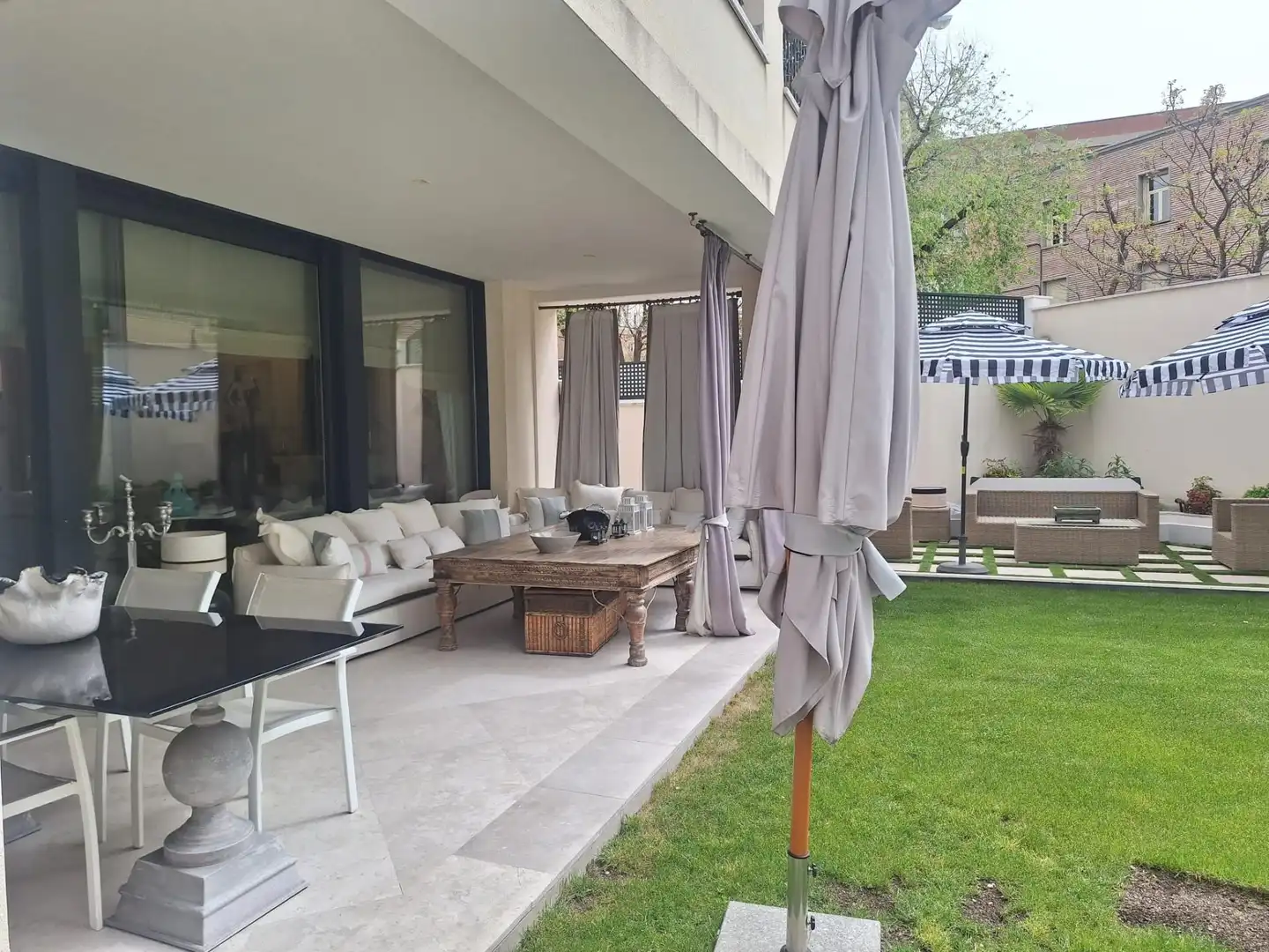 Terrasse von Haus oder Chalet zur Miete in Madrid mit Klimaanlage, Heizung und Privatgarten