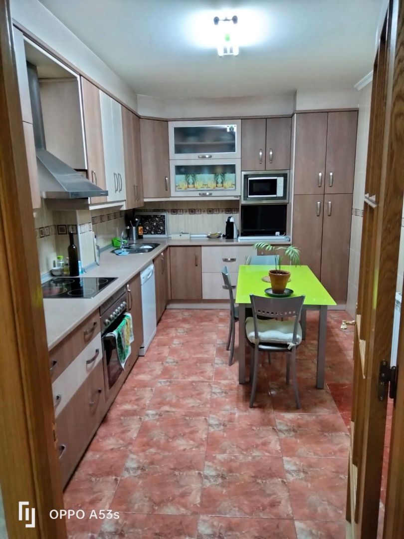 Cuina de Planta baixa en venda en San Clemente amb Moblat, Forn i Microones