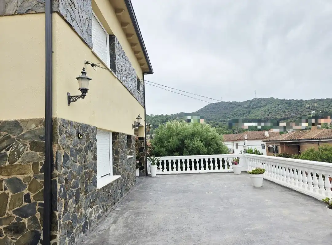 Exterior view of Houses for sale in Sant Fost de Campsentelles  with Air Conditioner, Heating and Private garden