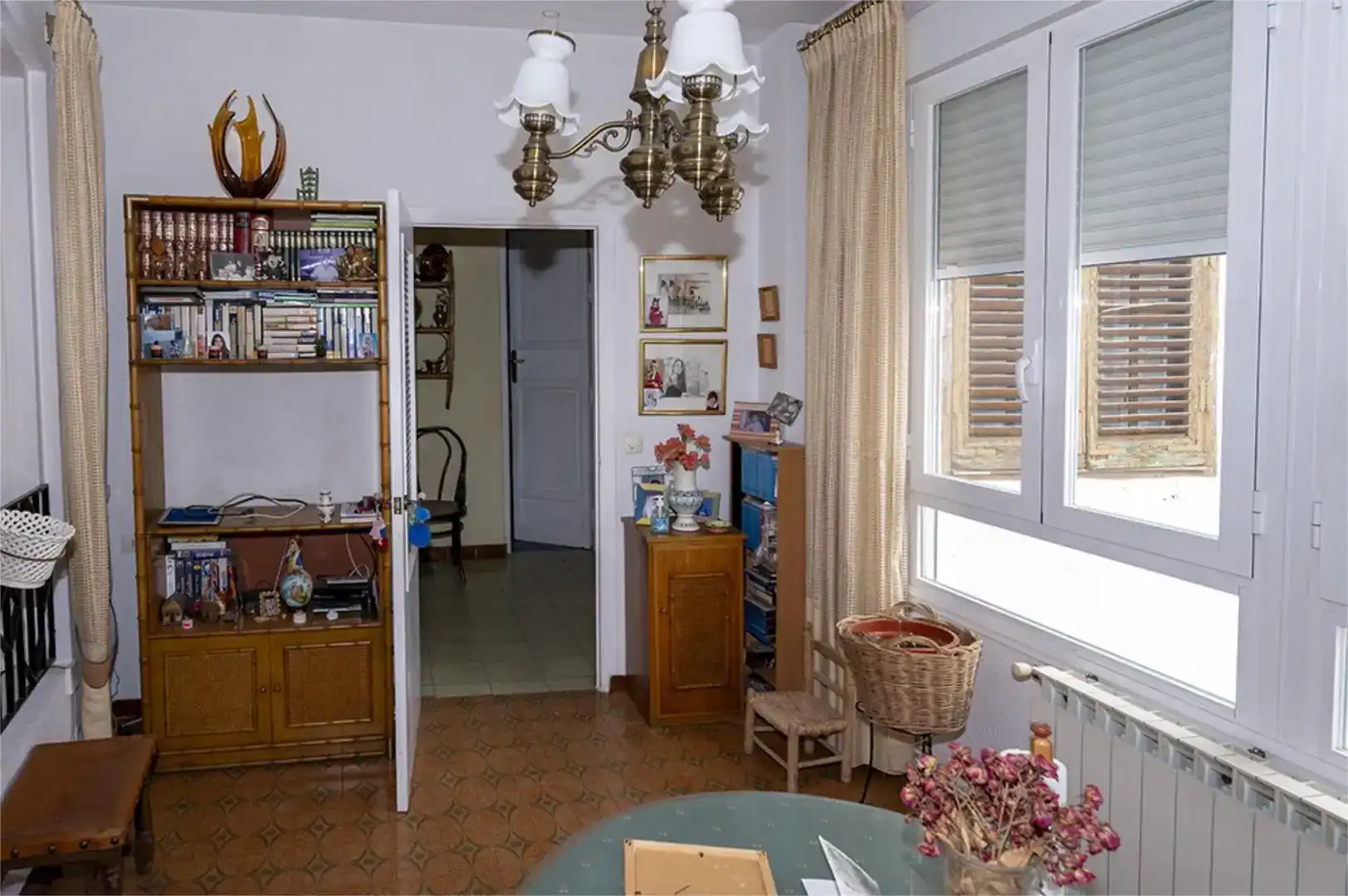 Dúplex para compartir en Las Pedroñeras    con Parquet, Amueblado y Horno