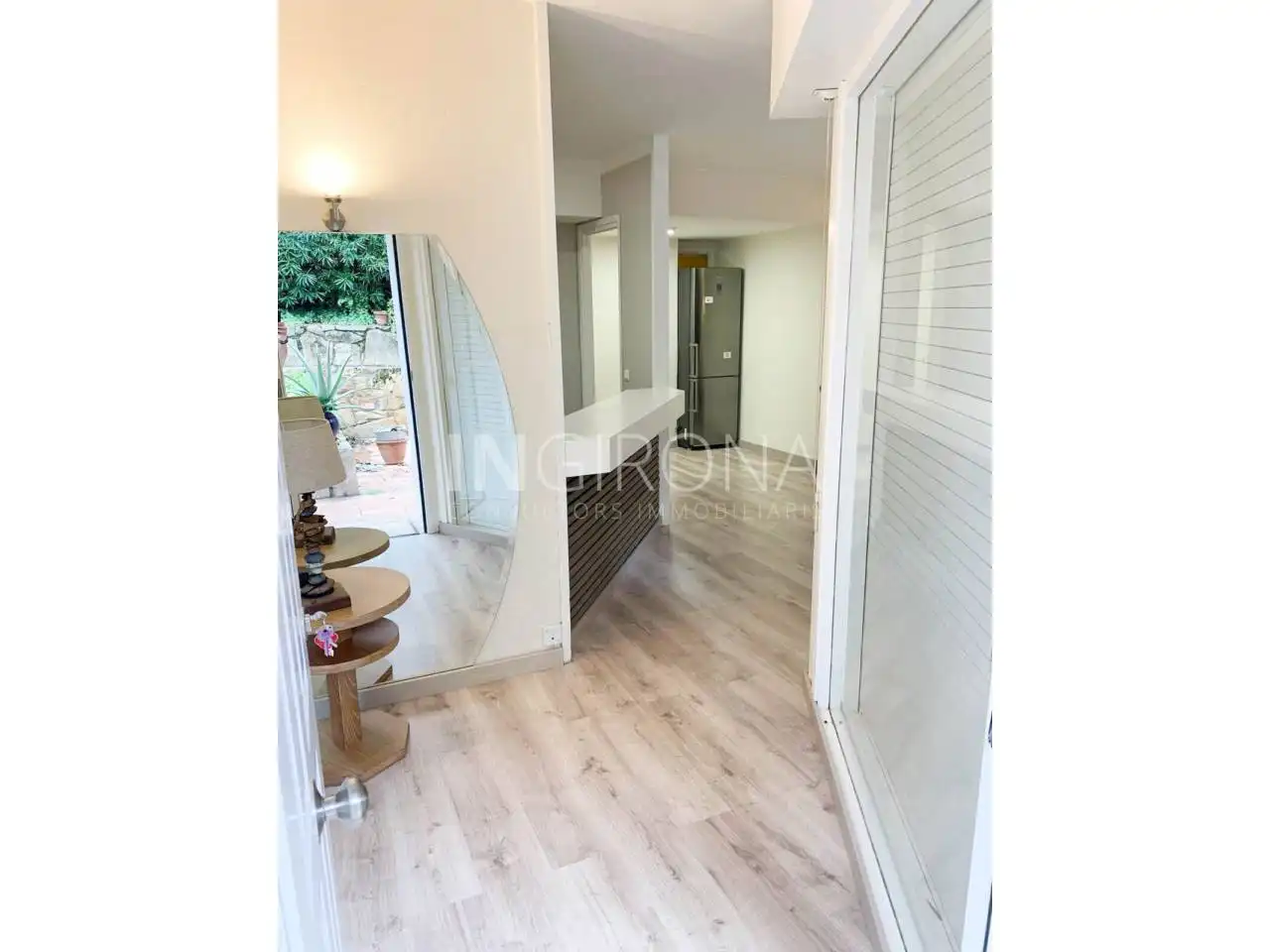 Piso en venta en Girona con Aire acondicionado, Calefacción y Jardín privado