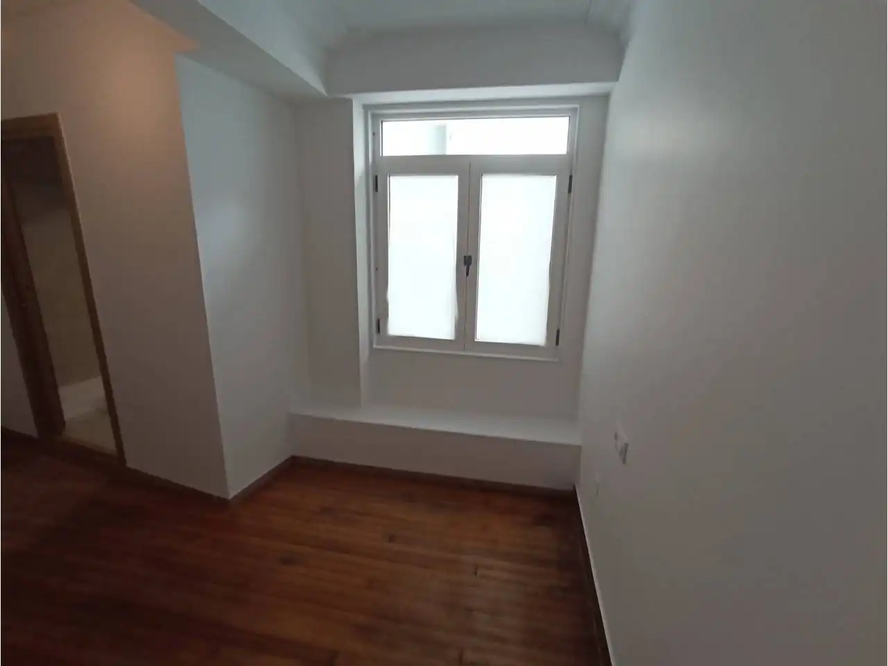 Bedroom of Flat for rent in Santiago de Compostela   with Parquet flooring, Terrace and Alarm