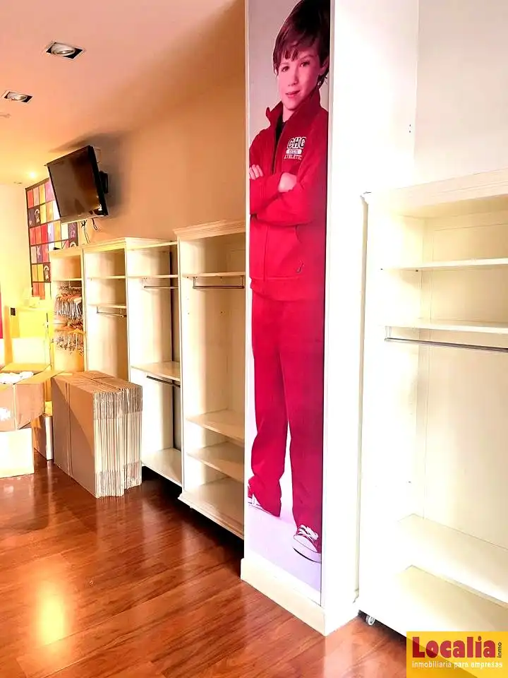 Local comercial en alquiler en Mayor, imagen 5