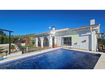 Casa en venda a Calle Cañarete