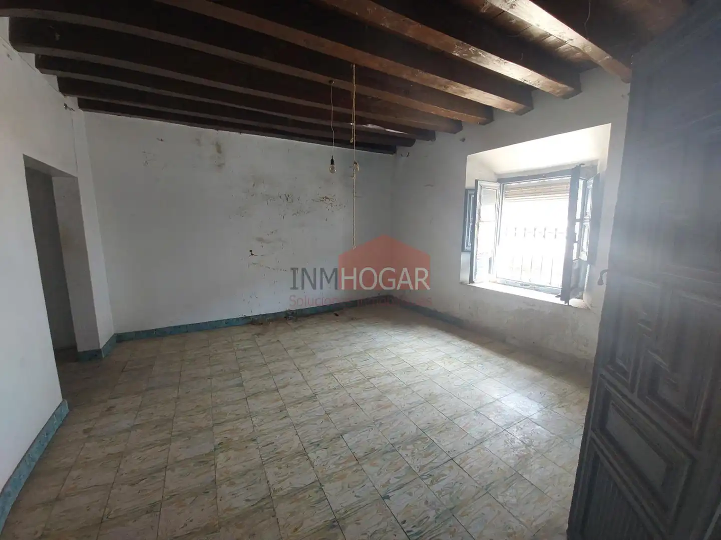 Sala d'estar de Casa o xalet en venda en Horcajo de las Torres amb Jardí privat