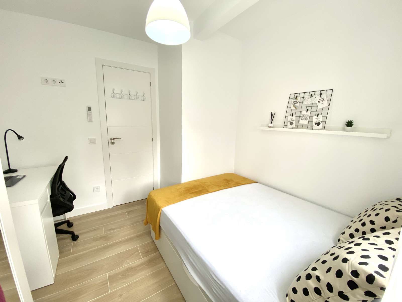 Flat to share in Centro