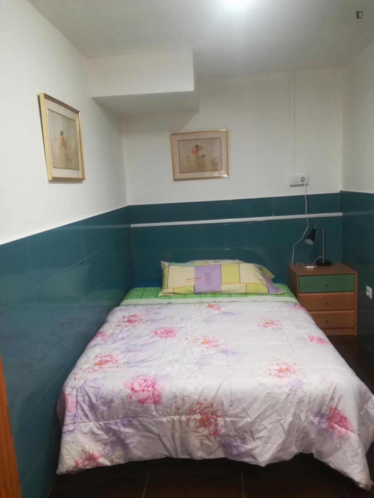 Bedroom of Study to rent in L'Hospitalet de Llobregat  with Air Conditioner, Heating and Furnished