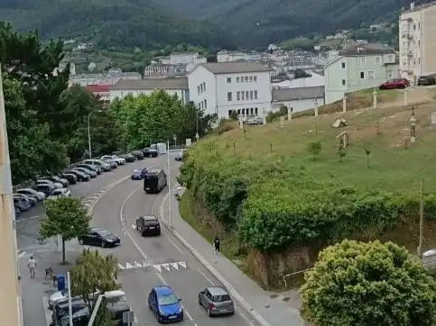 Pis amb ascensor en venda a Avd. Cantarrana 8