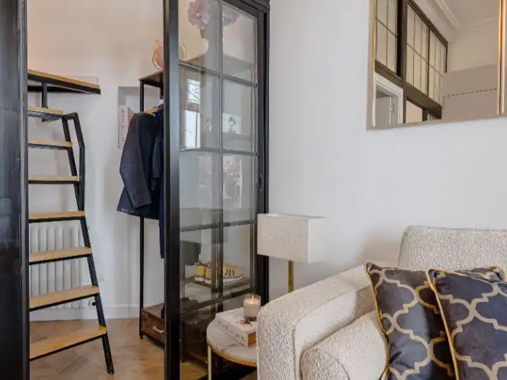 Schlafzimmer von Wohnung zum Verkauf in  Madrid Capital mit Klimaanlage