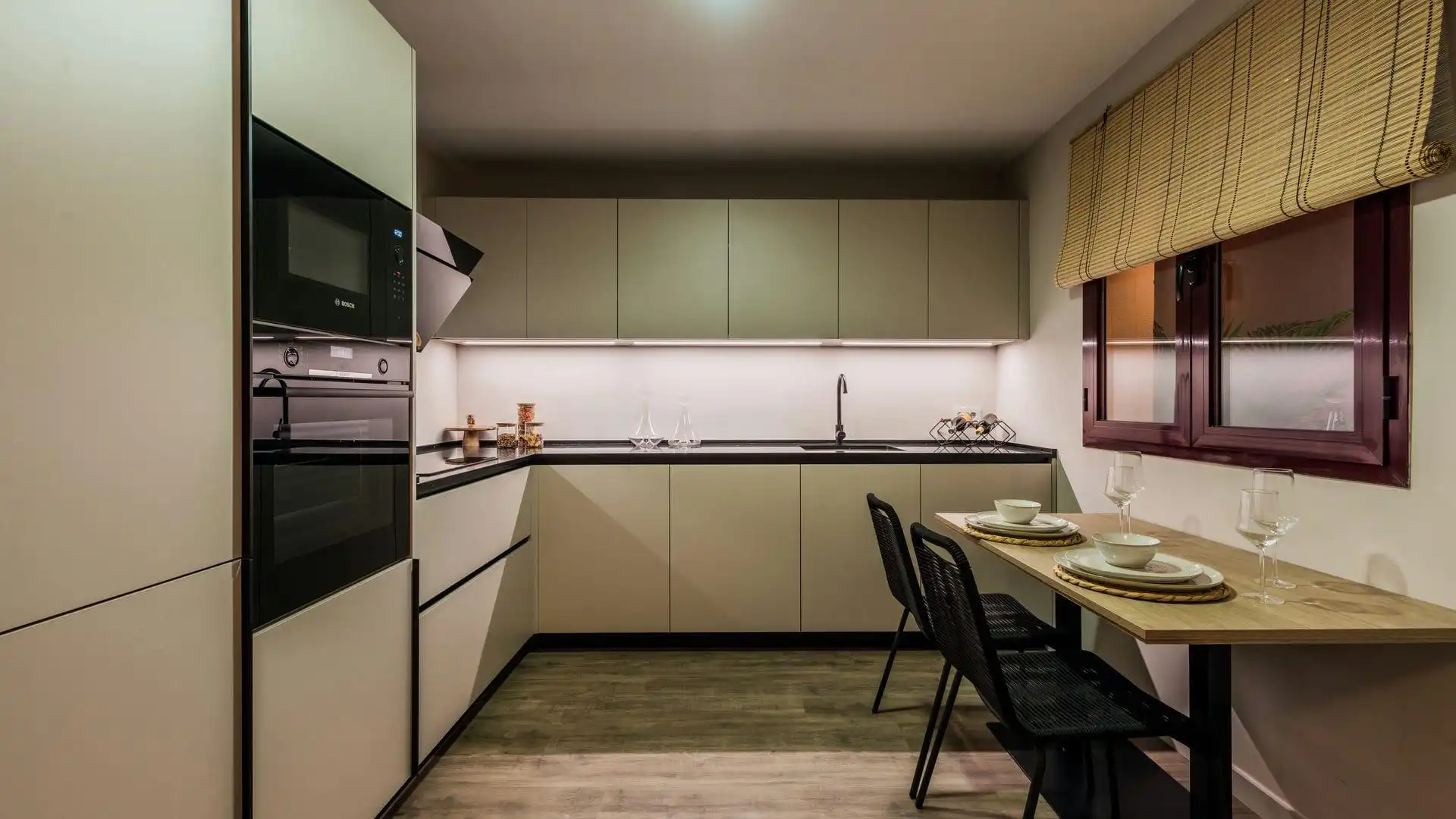 Cuina de Apartament en venda en Benahavís amb Piscina comunitària
