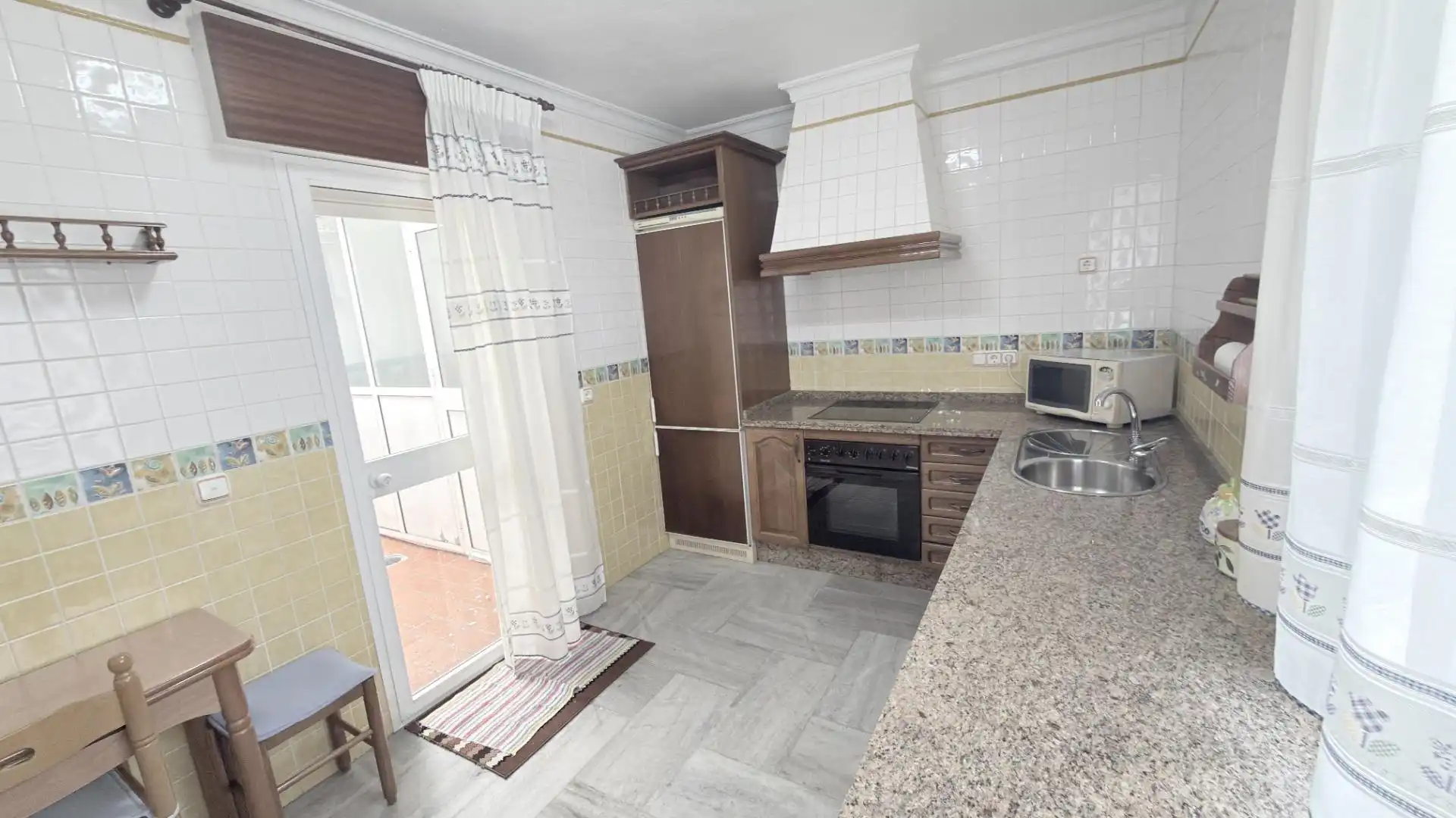 Cocina de Casa adosada en venta en Moguer con Terraza