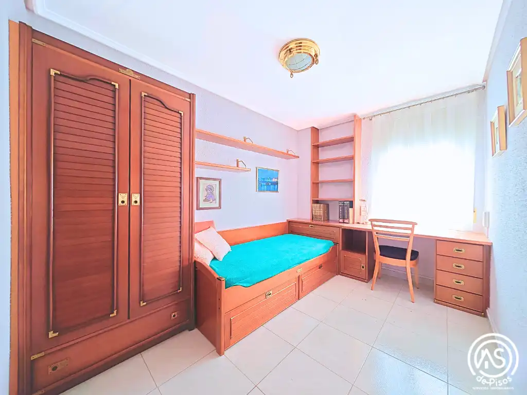 Habitación de Piso en venta en Zaragoza con Aire acondicionado, Calefacción y Amueblado