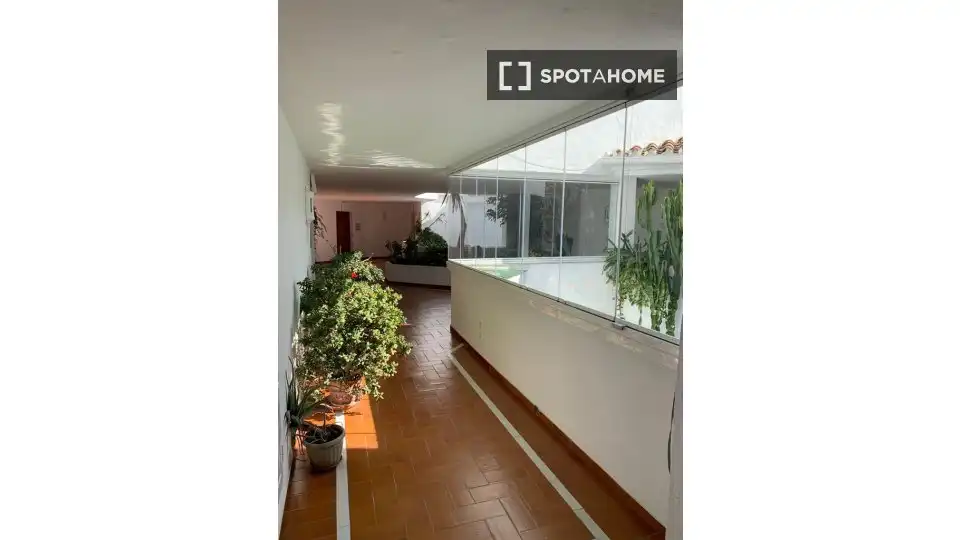 Habitación en Puerto Banús