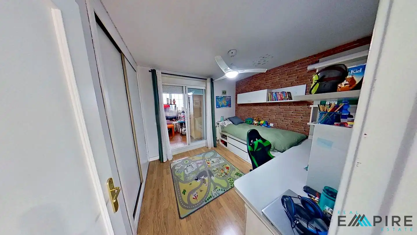 Habitación de Dúplex en venta en Parla con Aire acondicionado, Calefacción y Terraza