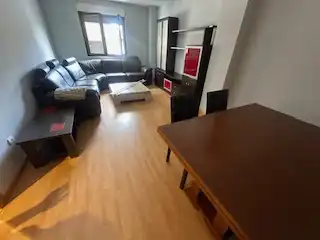 Sala de estar de Apartamento de alquiler en Valverde de la Virgen con Calefacción, Parquet y Amueblado