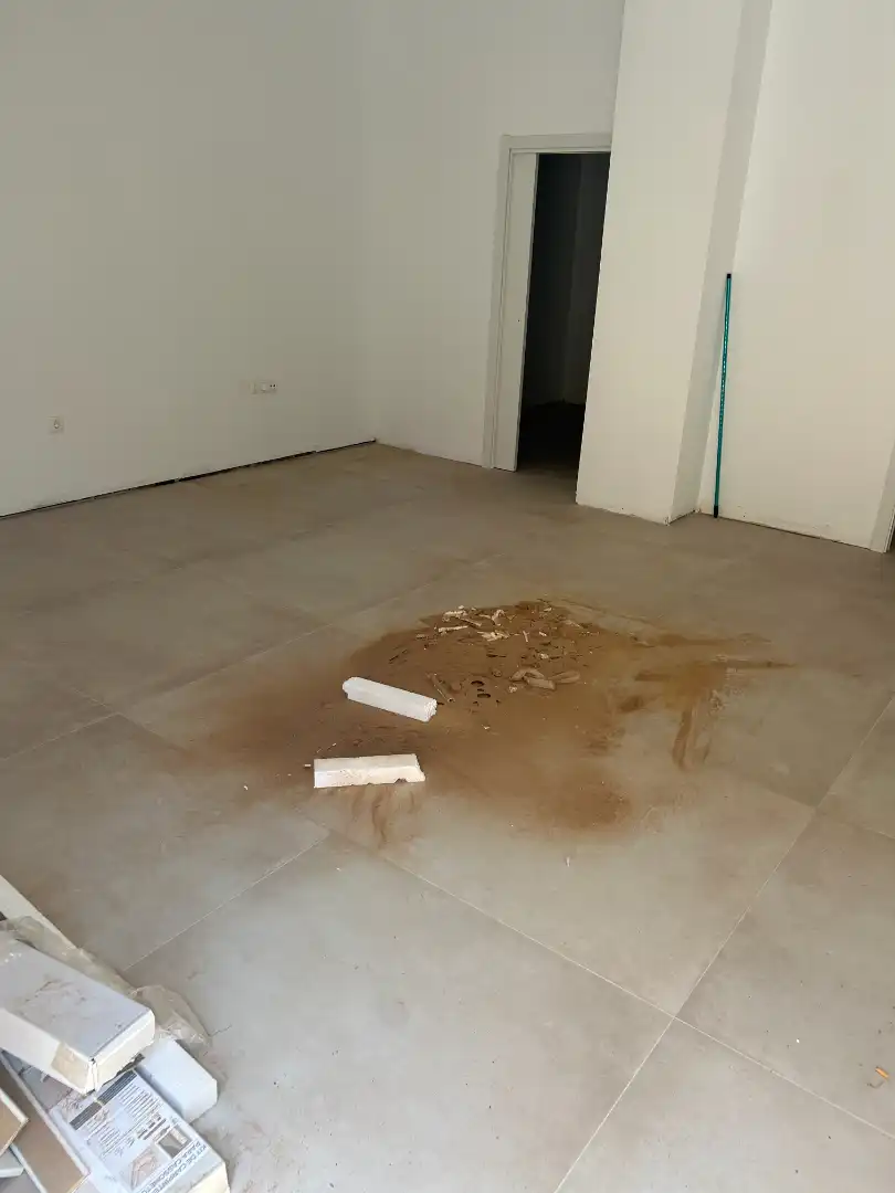 Commercial properties for sale in Vélez-Málaga  with Air Conditioner and Heating