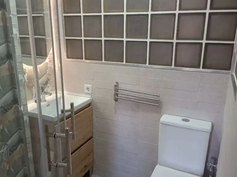 Bathroom of Flat for rent in Juzgados - Plaza de Toros
