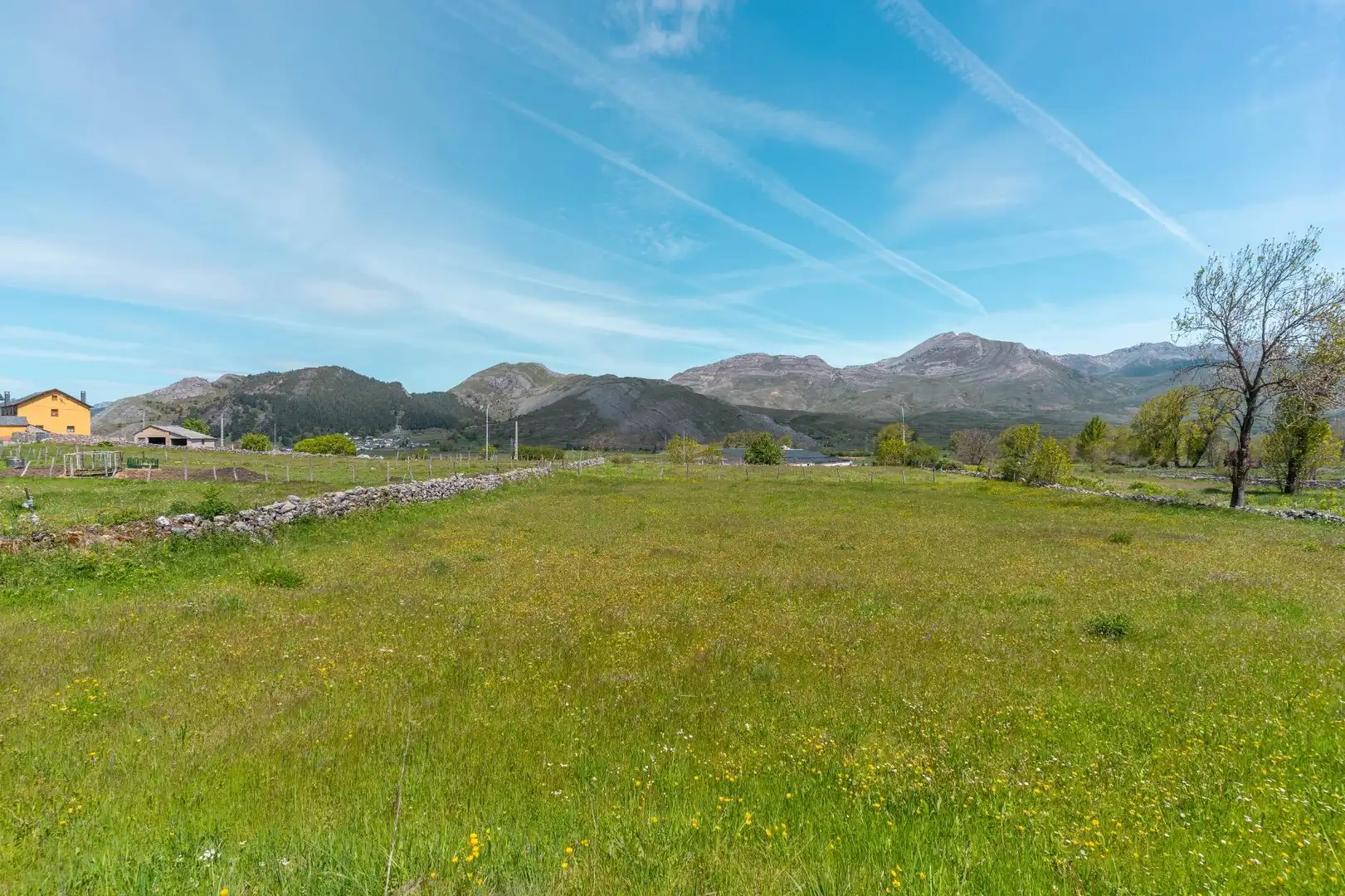 Casa o chalet en venta en Cabrillanes con Jardín privado, Terraza y Trastero