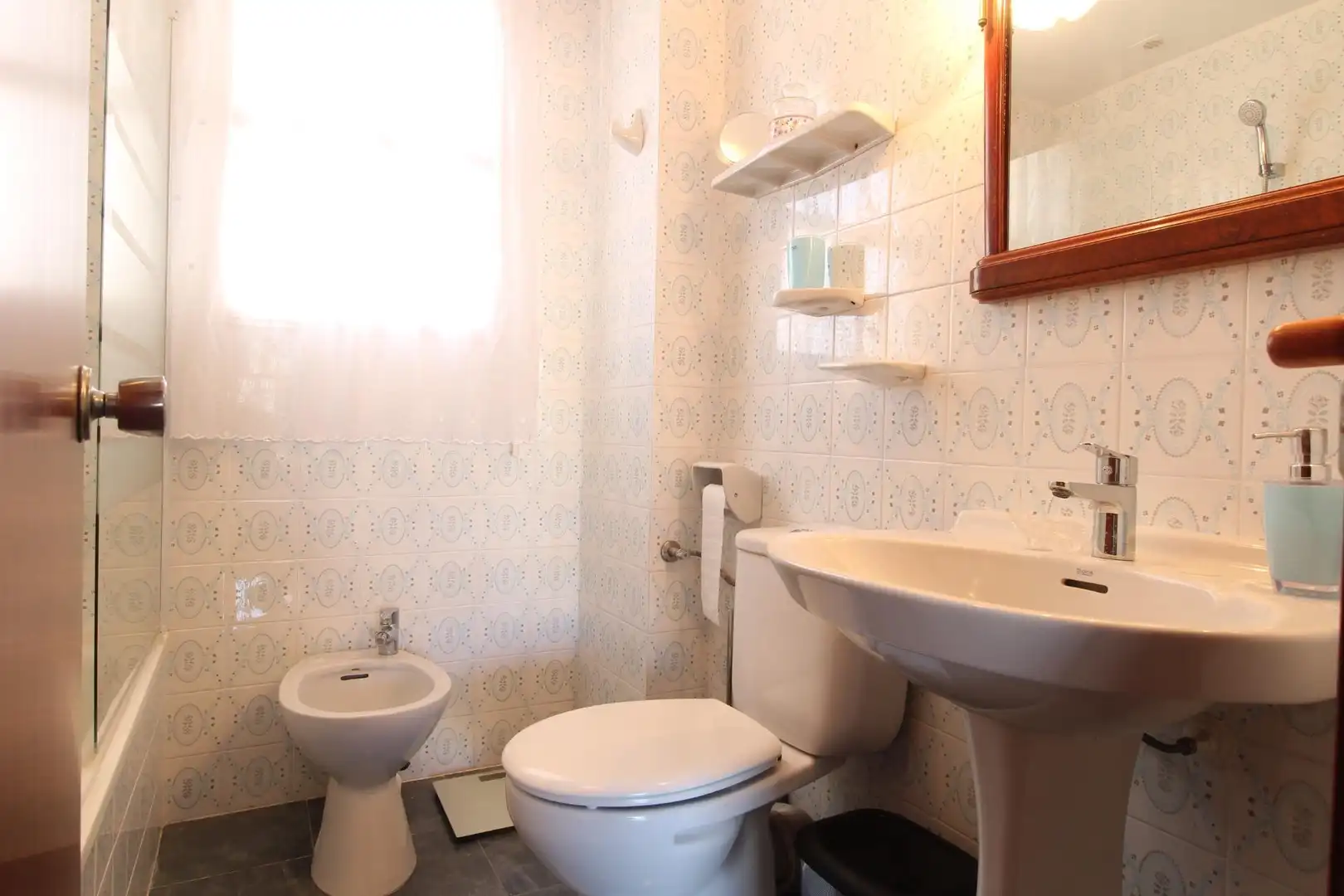 Baño de Apartamento en venta en Cullera con Terraza, Amueblado y Balcón