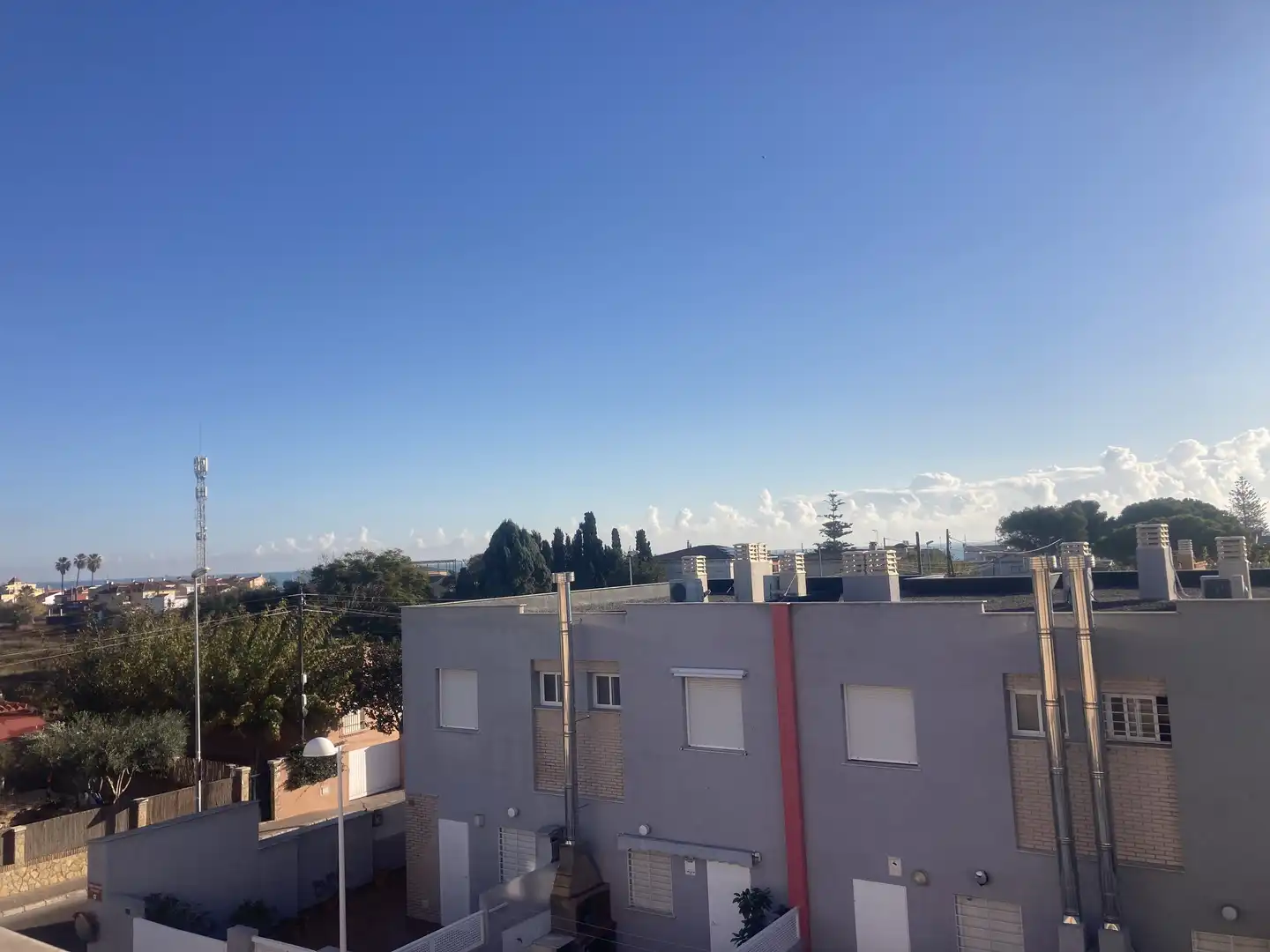 Vista exterior de Casa adosada en venda en Almazora / Almassora amb Moblat