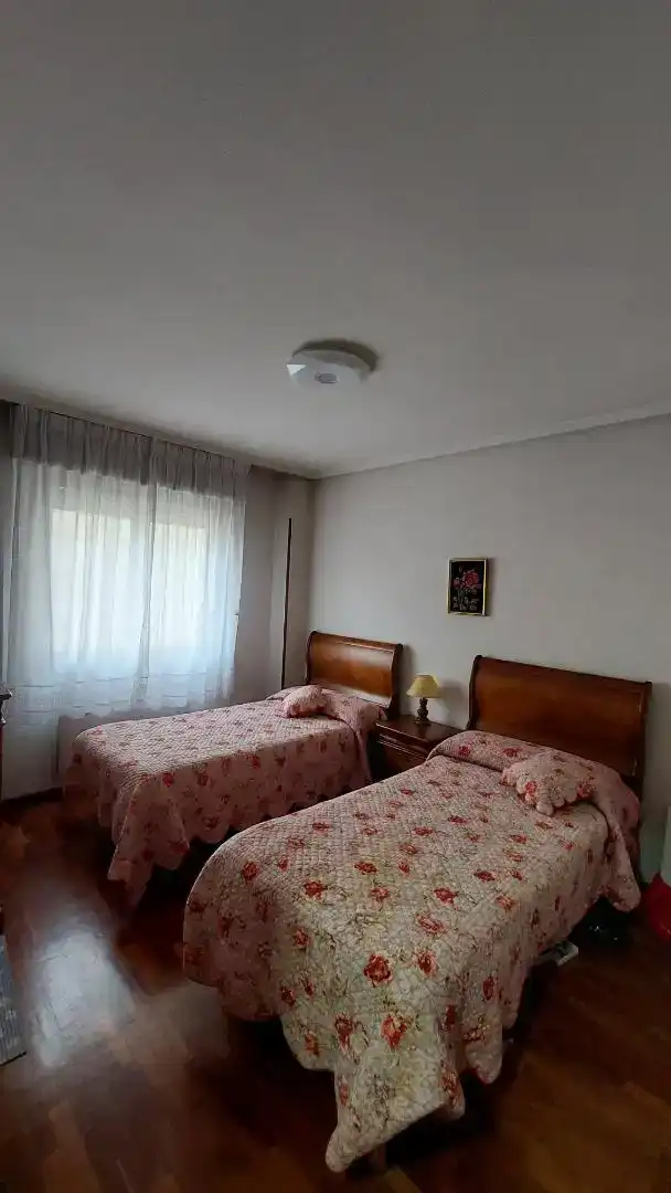 Dormitori de Pis en venda en Miranda de Ebro amb Parquet, Traster i Moblat