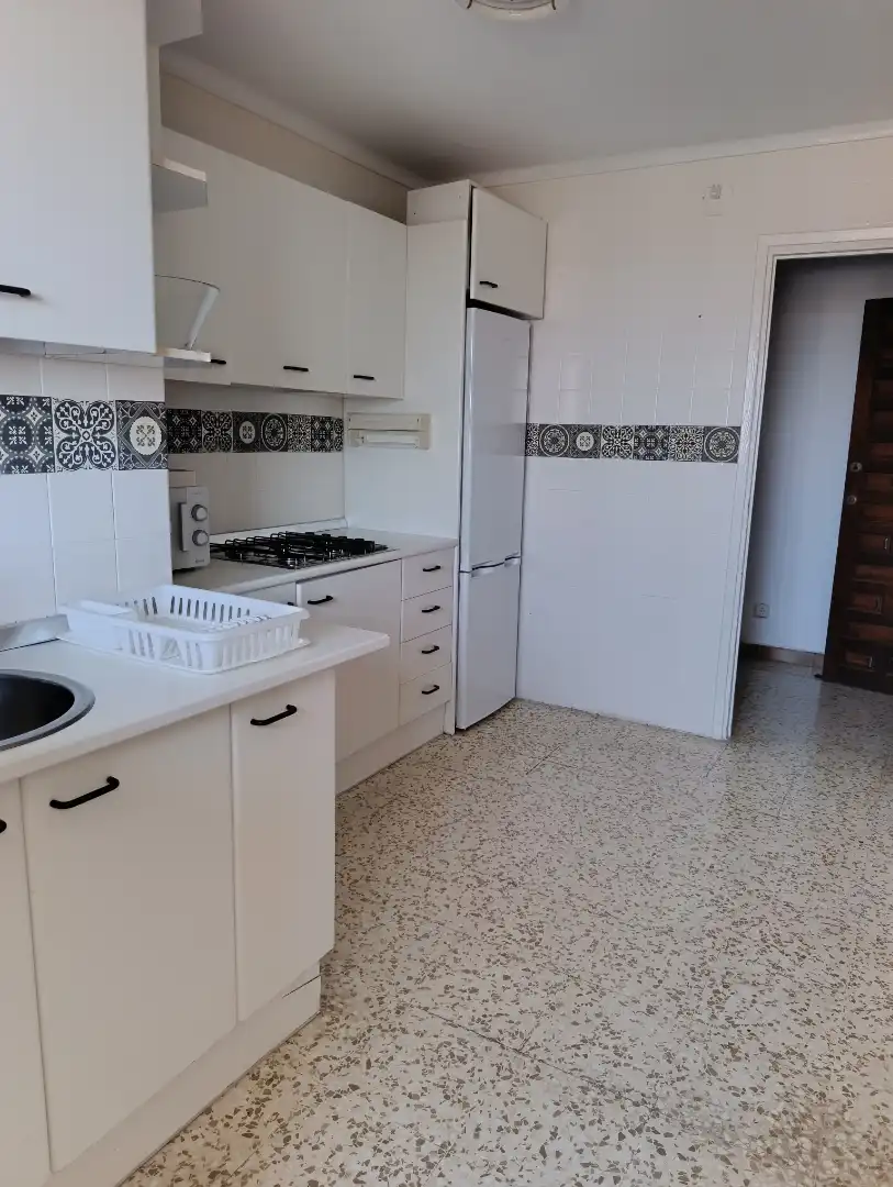 Cocina de Piso de alquiler en Dos Hermanas con Aire acondicionado, Terraza y Amueblado