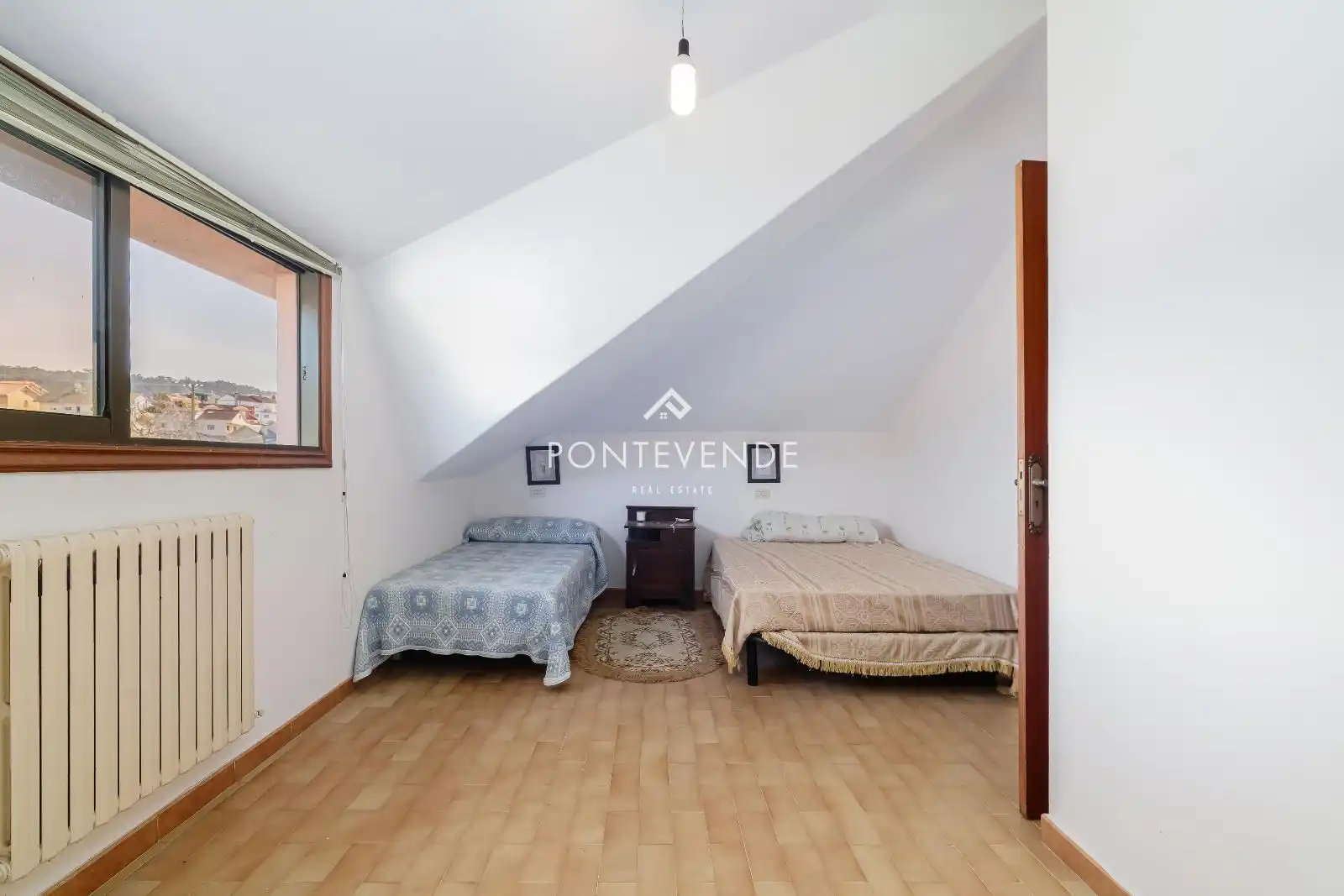 Dormitori de Casa o xalet en venda en Poio amb Terrassa