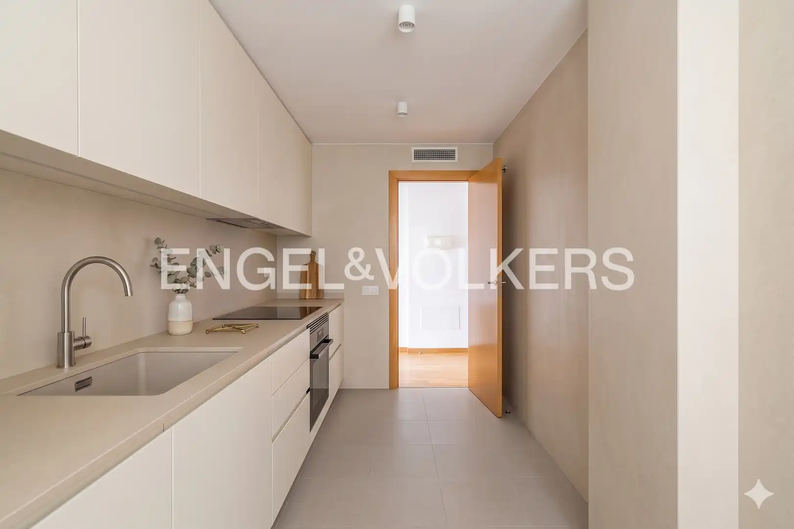 Kitchen of Flat for sale in Sant Cugat del Vallès  with Heating, Private garden and Parquet flooring