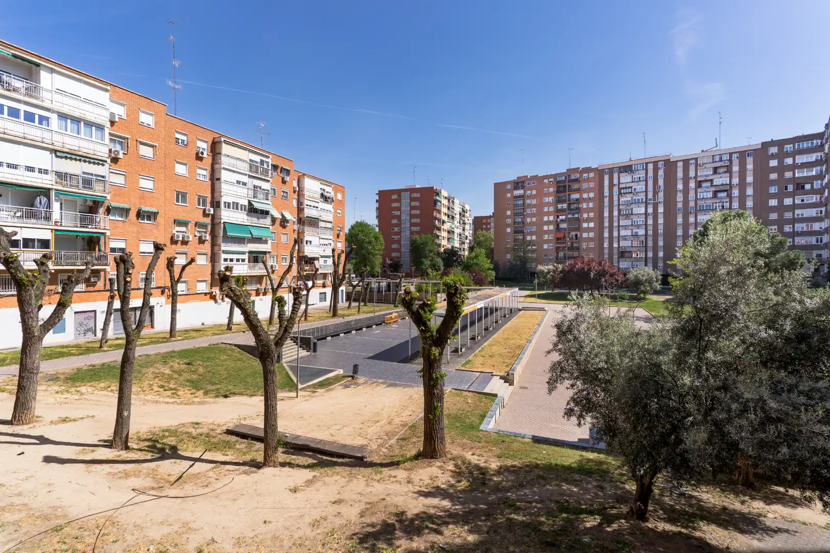 Piso con ascensor en venta en Calle Cisneros