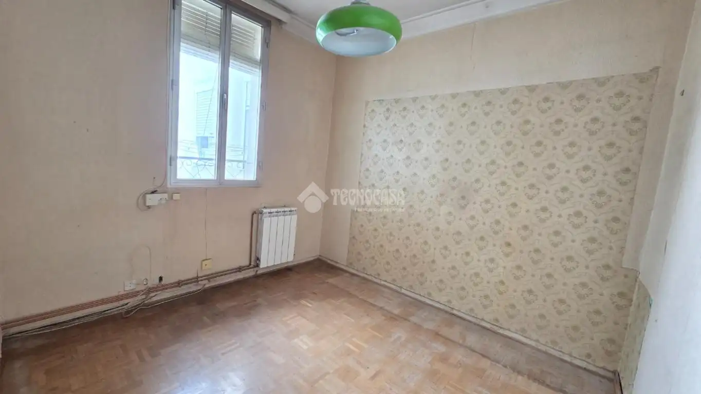 Schlafzimmer von Wohnung zum Verkauf in Madrid mit Klimaanlage, Heizung und Parkett