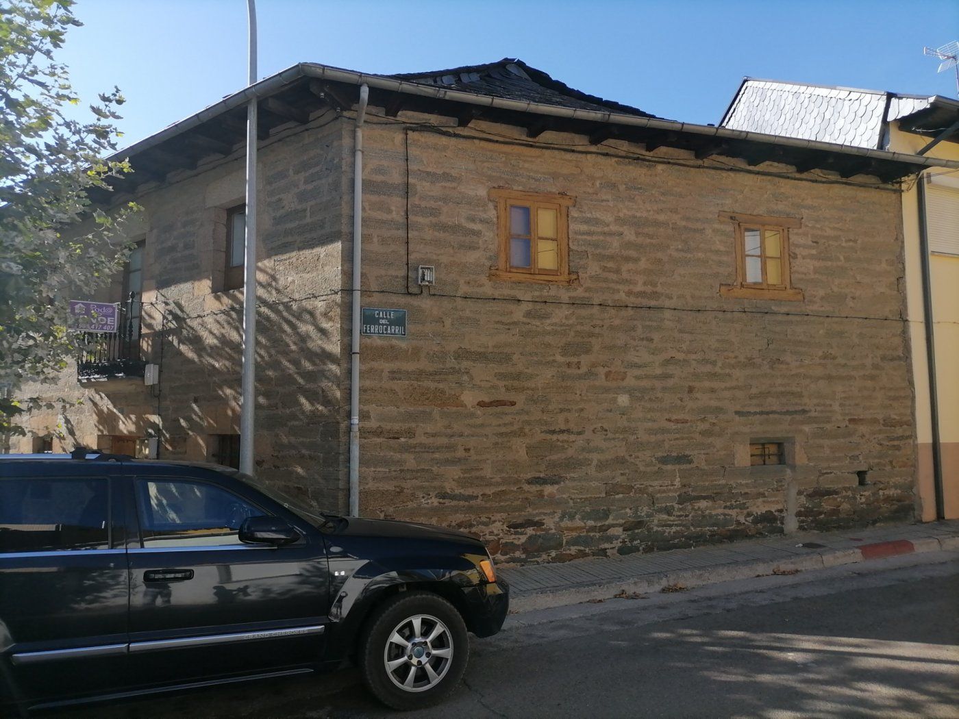 Exterior view of House or chalet for sale in Cubillos del Sil  with Heating
