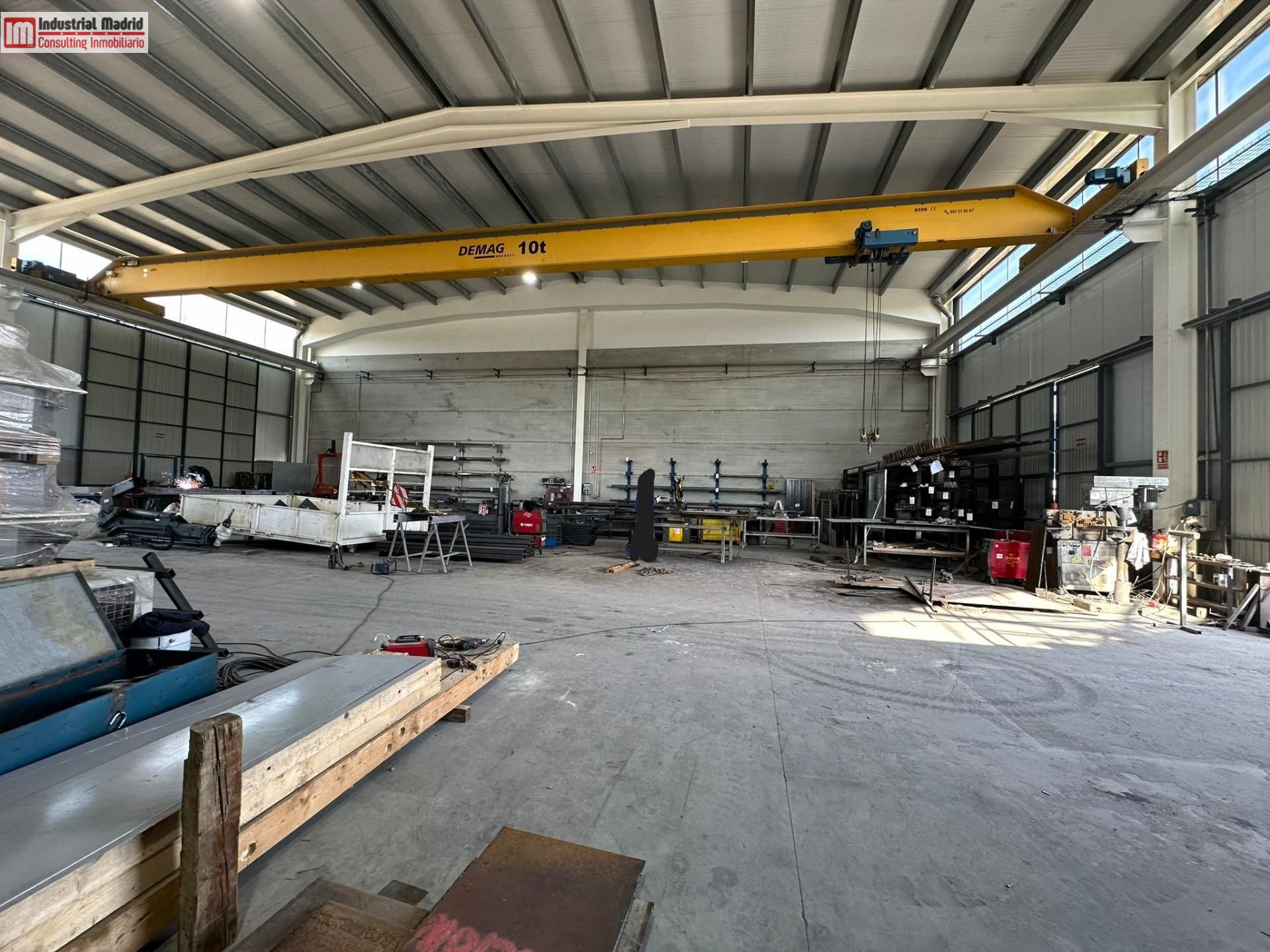 Nau industrial de lloguer en Loeches