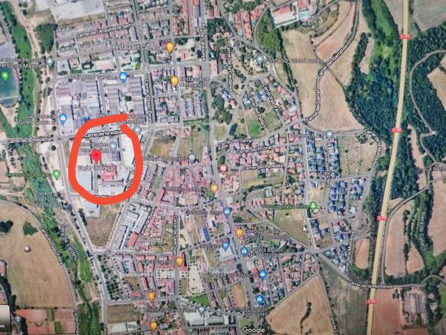 Nave industrial en Alquiler en Palau-solità i Plegamans