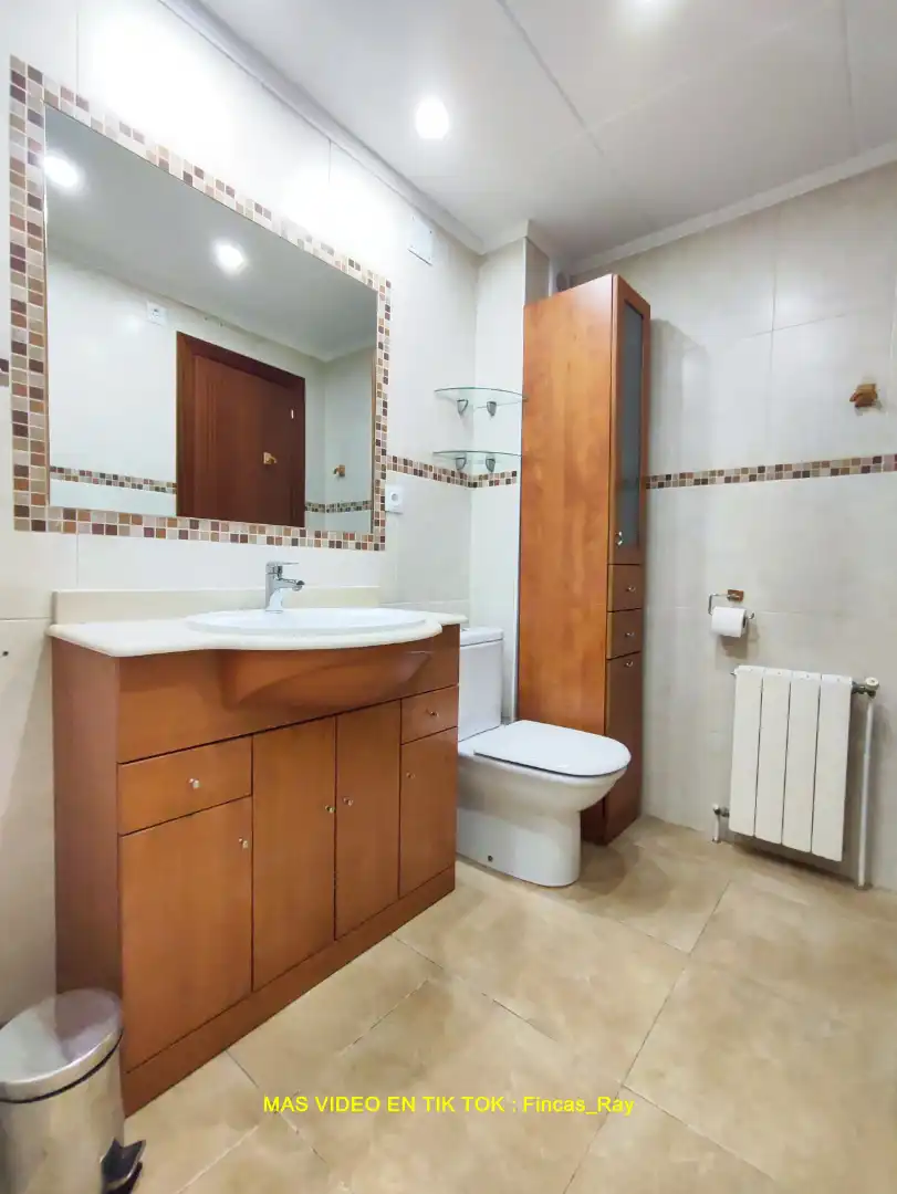 Baño de Piso en venta en Caldes de Montbui con Aire acondicionado, Calefacción y Horno