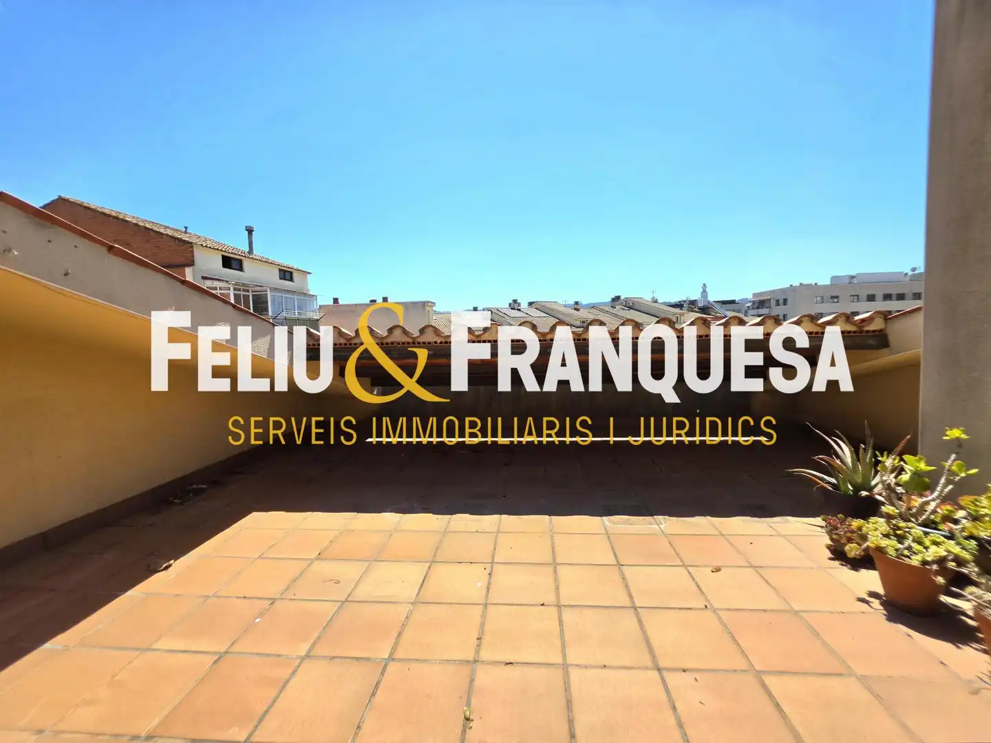 Exterior view of Attic for sale in Sant Cugat del Vallès  with Heating, Terrace and Oven